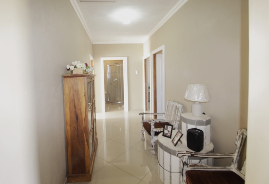 3 Bedroom Property for Sale in Wavecrest Eastern Cape